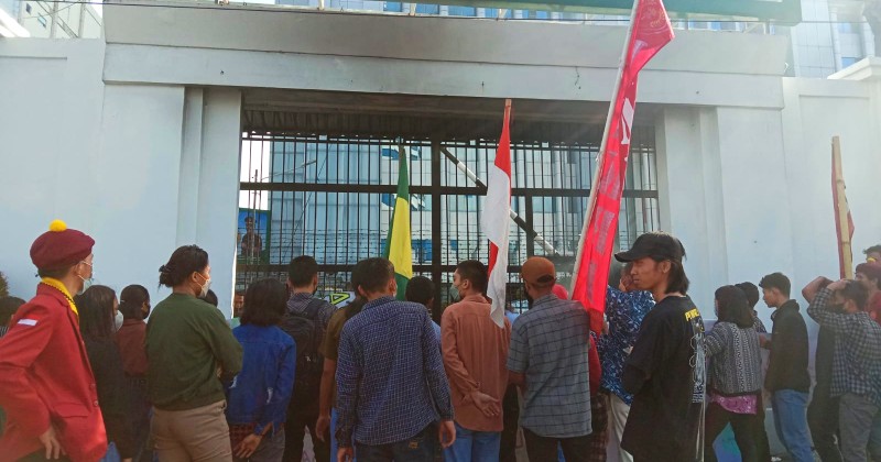 Hari Anti Korupsi, PMKRI Makassar Lakukan Aksi Demonstrasi di Kejati