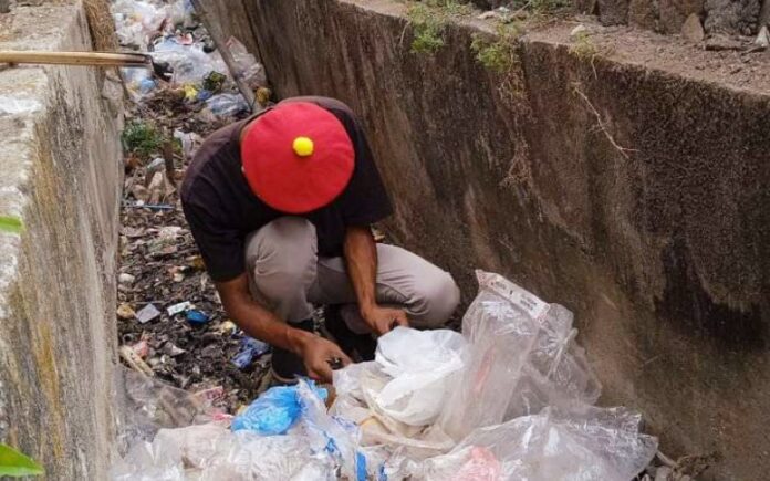 Menyongsong HUT ke-78 RI, PMKRI Mbay Aksi Peduli Lingkungan